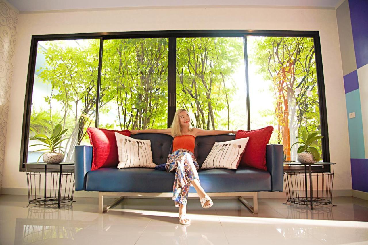 Siri Hotel Phuket Buitenkant foto